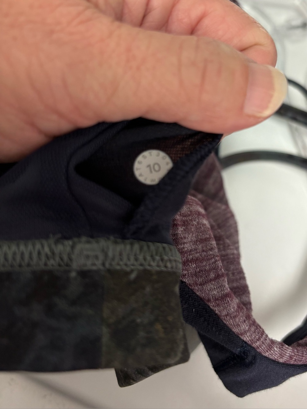 Lululemon tank top with built in bra purple size 10 - Picture 2 of 5
